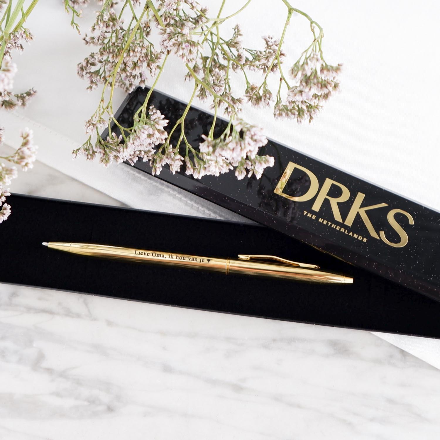 Gouden dart trofee 21 cm van metaal met gravering - Cadeau-trofee met dartbord en dartpijl-silhouet & stenen sokkel - Gepersonaliseerd cadeau - Wandeltrofee dart accessoires