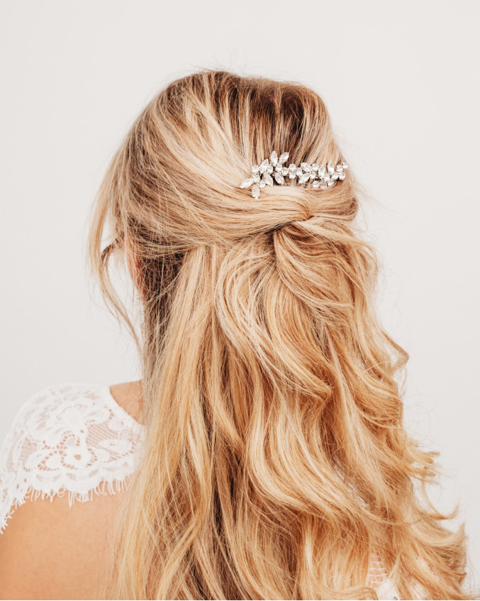 Haarkam touch of sparkle small in haren van bruid