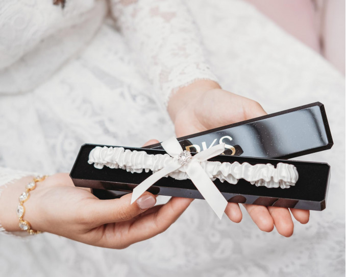 Mooie kousenband voor de bruid 