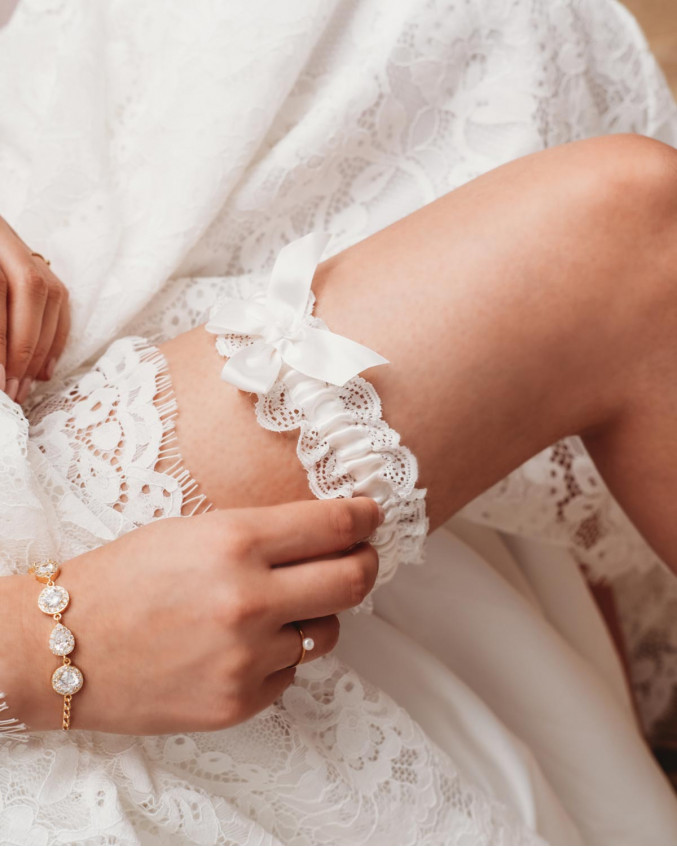 kousenband voor de bruid wit