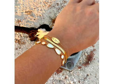 Initial armband ovaal goud kleurig
