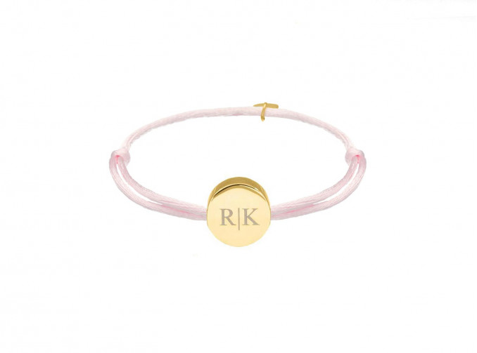Satin round initial armband roze goldplated
