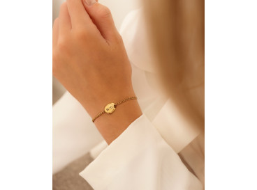 Graveerbare armband oval charm goudkleurig
