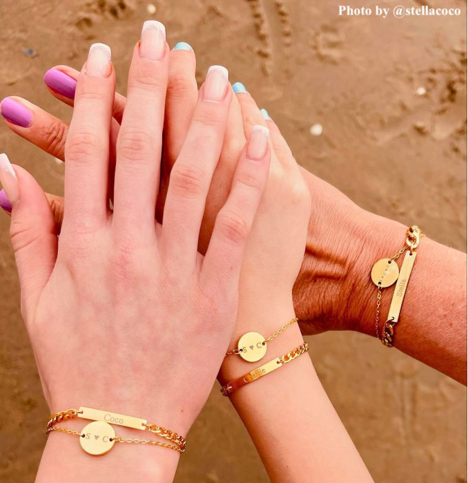Moeder & Kind armband graveerbaar goud kleurig
