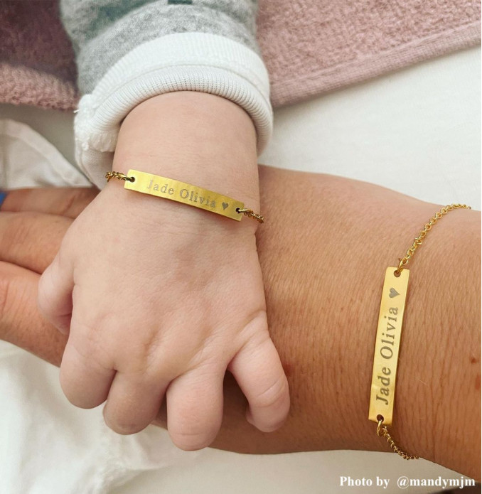 Moeder & dochter armband met naam goud kleurig