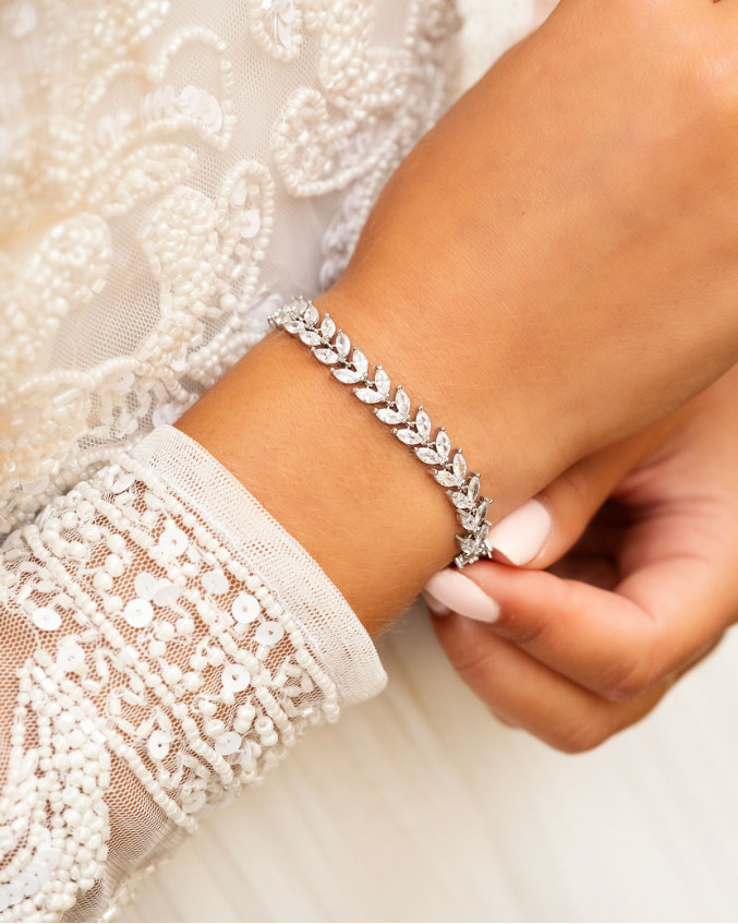 zilverkleurige armband met steentjes voor bruid