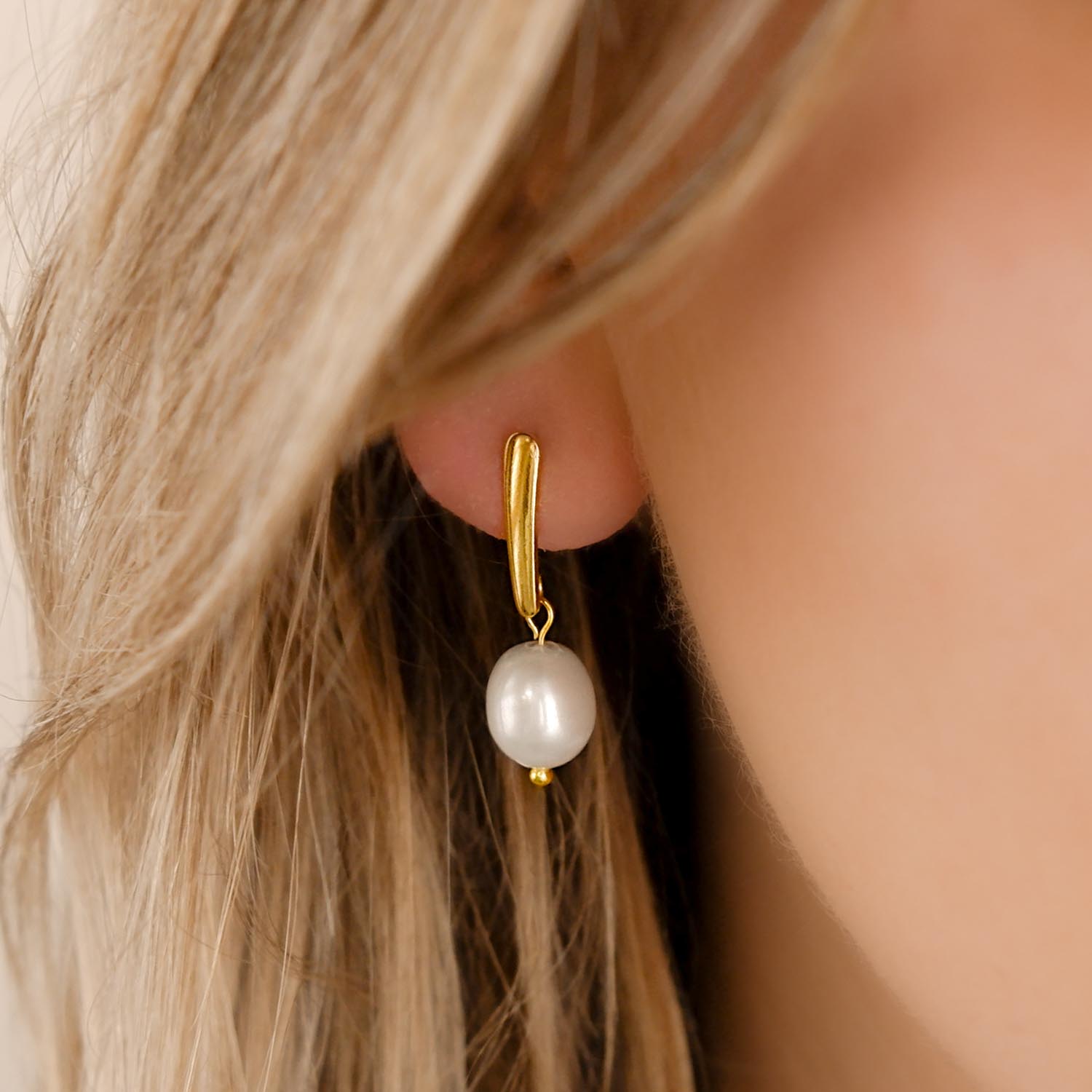 pindas Allerlei soorten zeker Druppel Pareloorbellen Goud | Shop Parel Sieraden | DRKS
