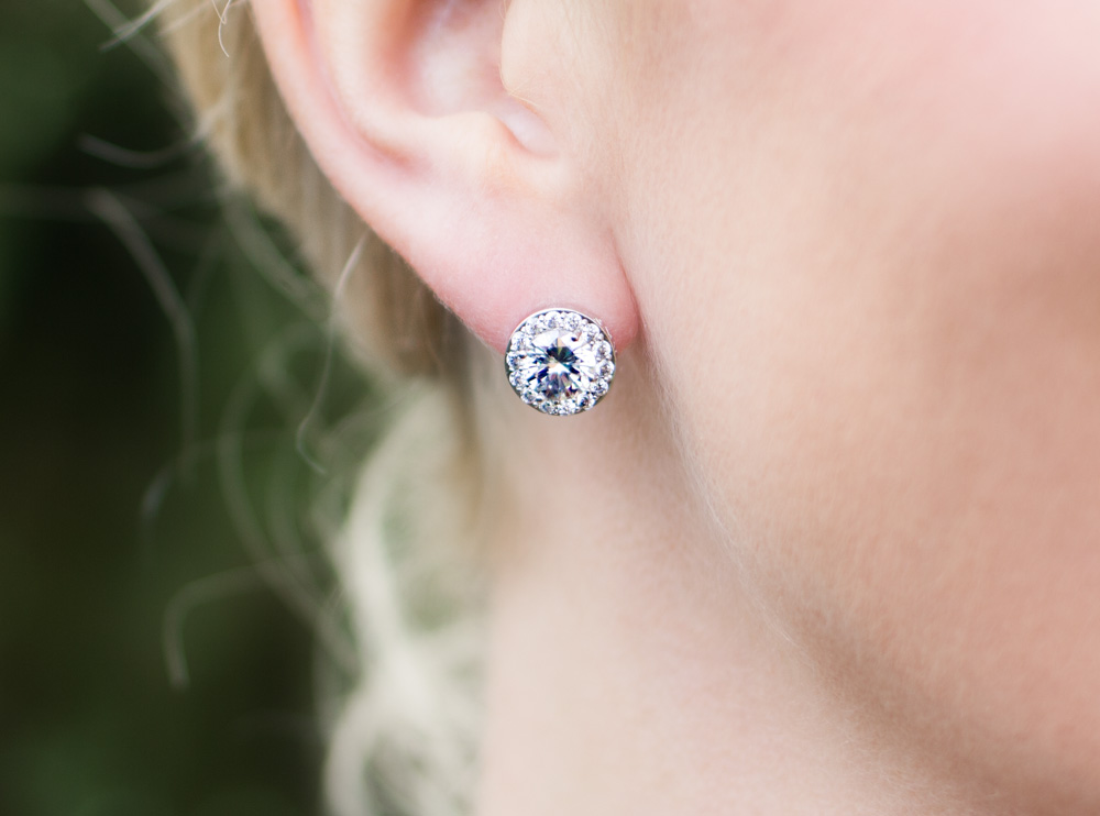 Zilveren studs kristaloorbellen