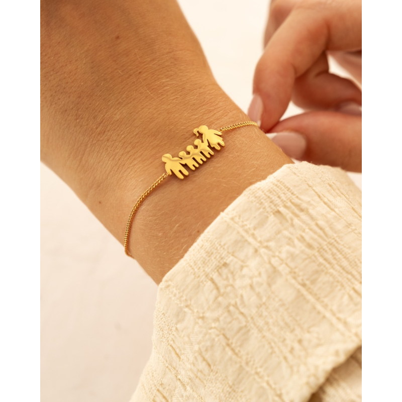 Armband man vrouw en drie kinderen goudkleurig