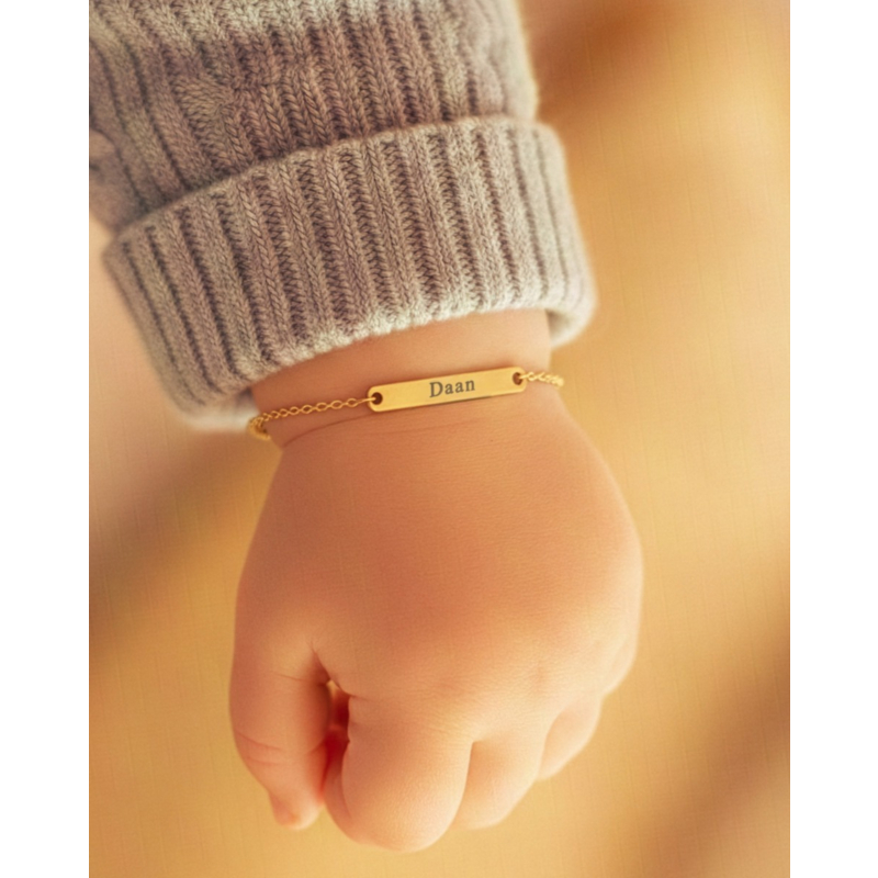 Baby Armband met Naam Goud Kleurig