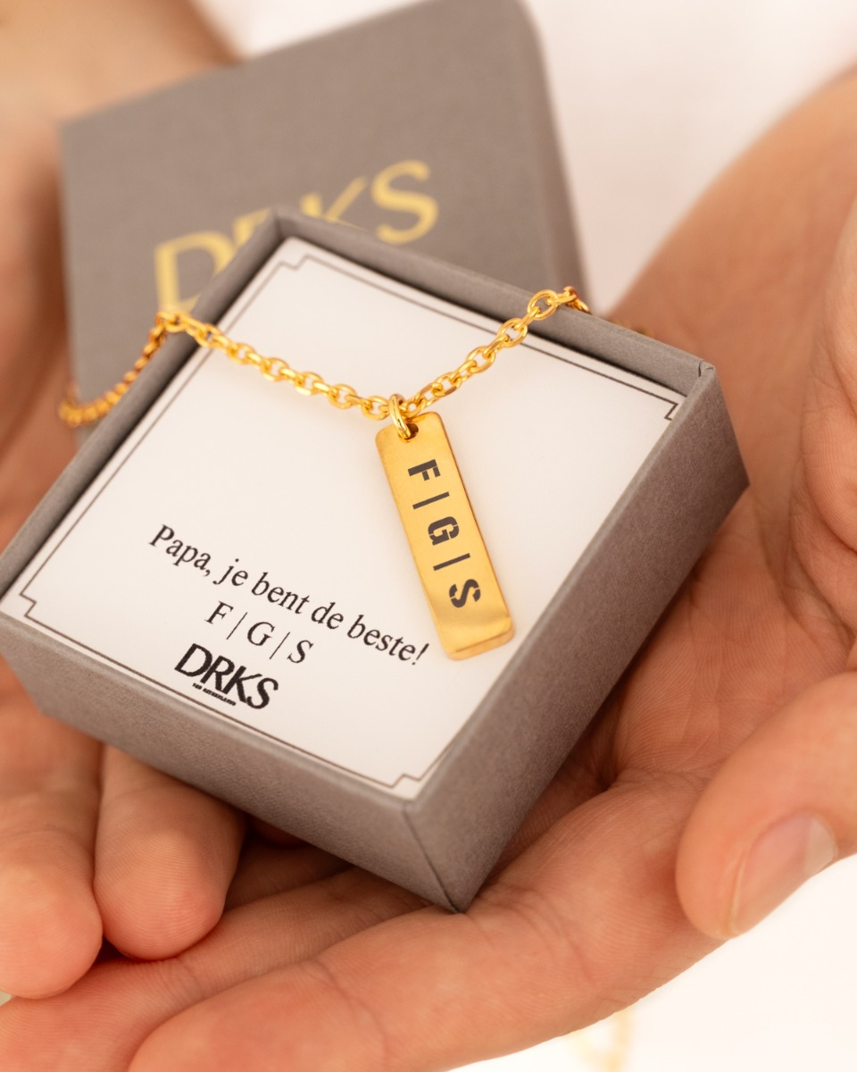 Heren ketting met tekst goud kleurig