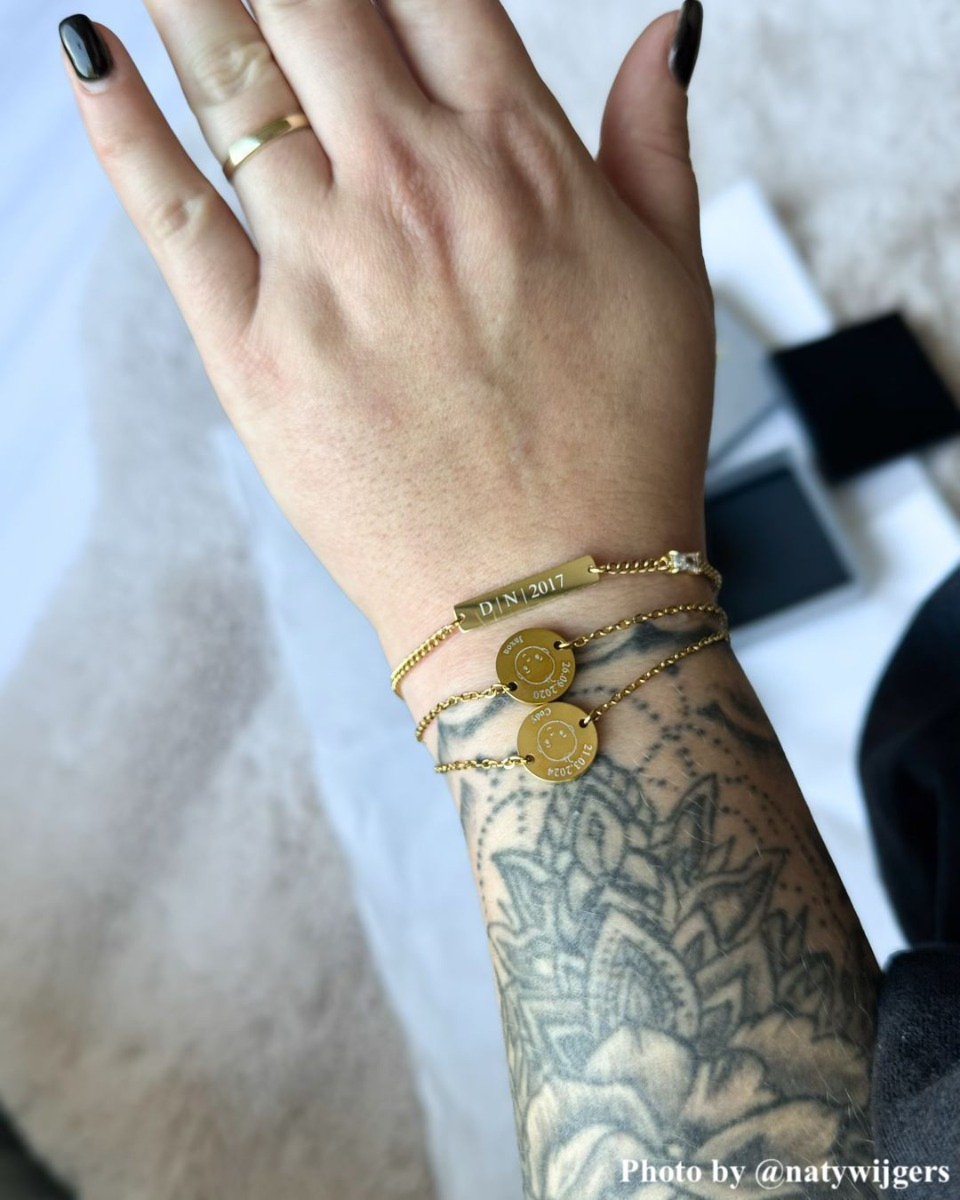 Geboorte armband voor moeder goudkleurig