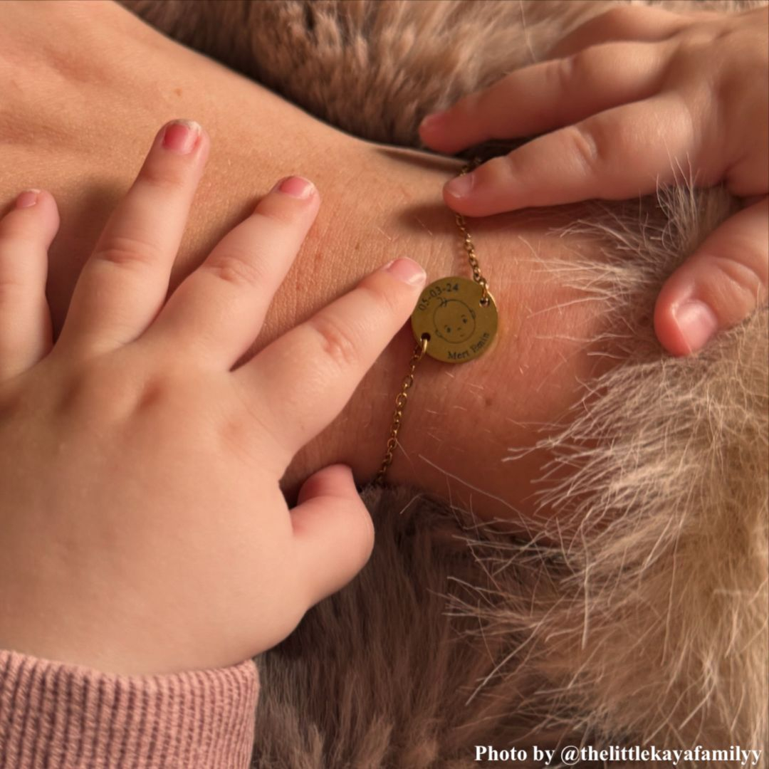 Geboorte armband voor moeder goudkleurig