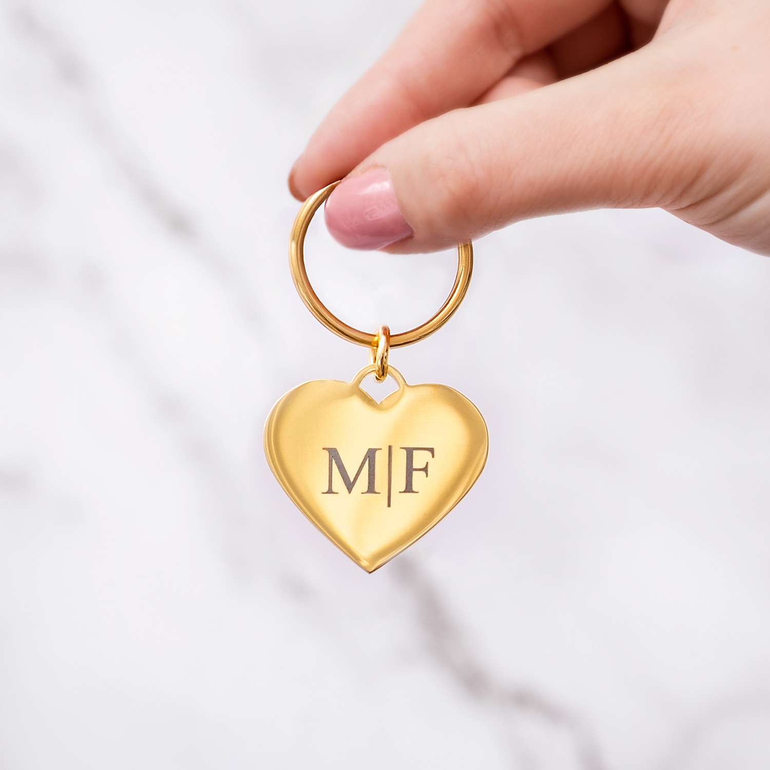 Gouden sleutelhanger met initialen