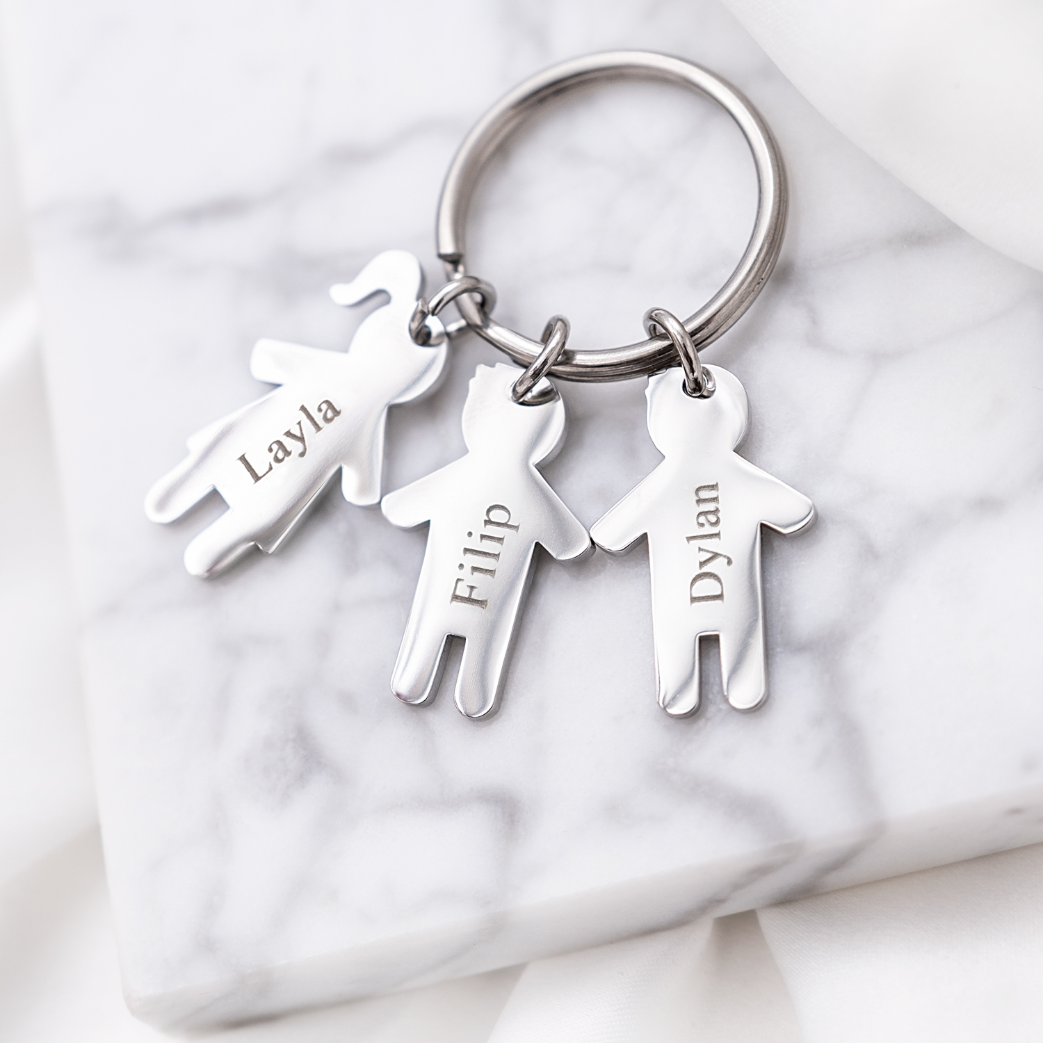 Zilveren kindjes sleutelhanger met namen