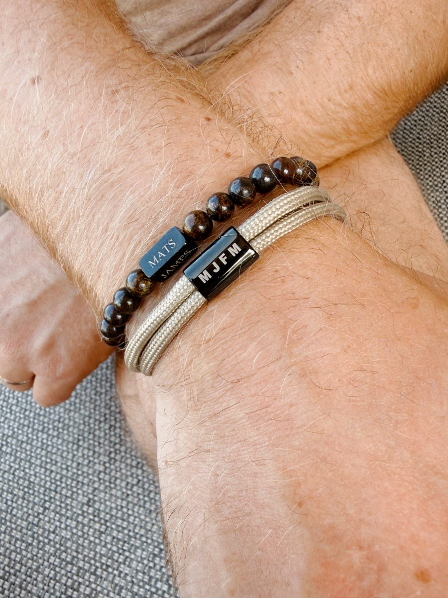 Heren kralen armband met naam bruin