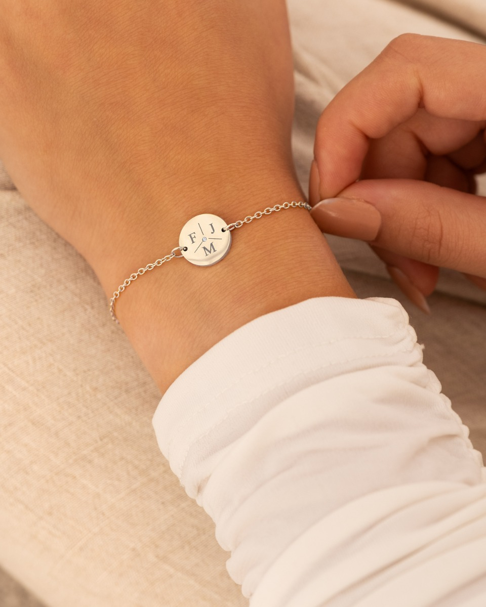 Zilveren armband met steentjes