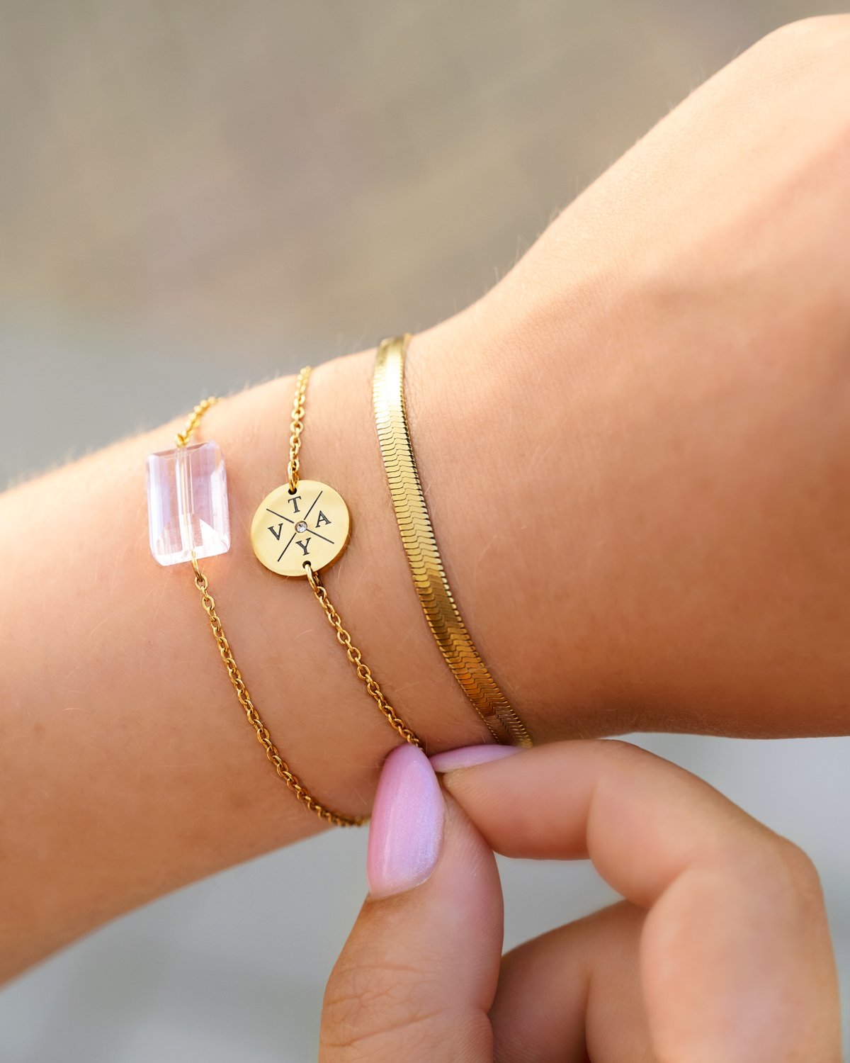 Gouden armparty met graveerbare armband