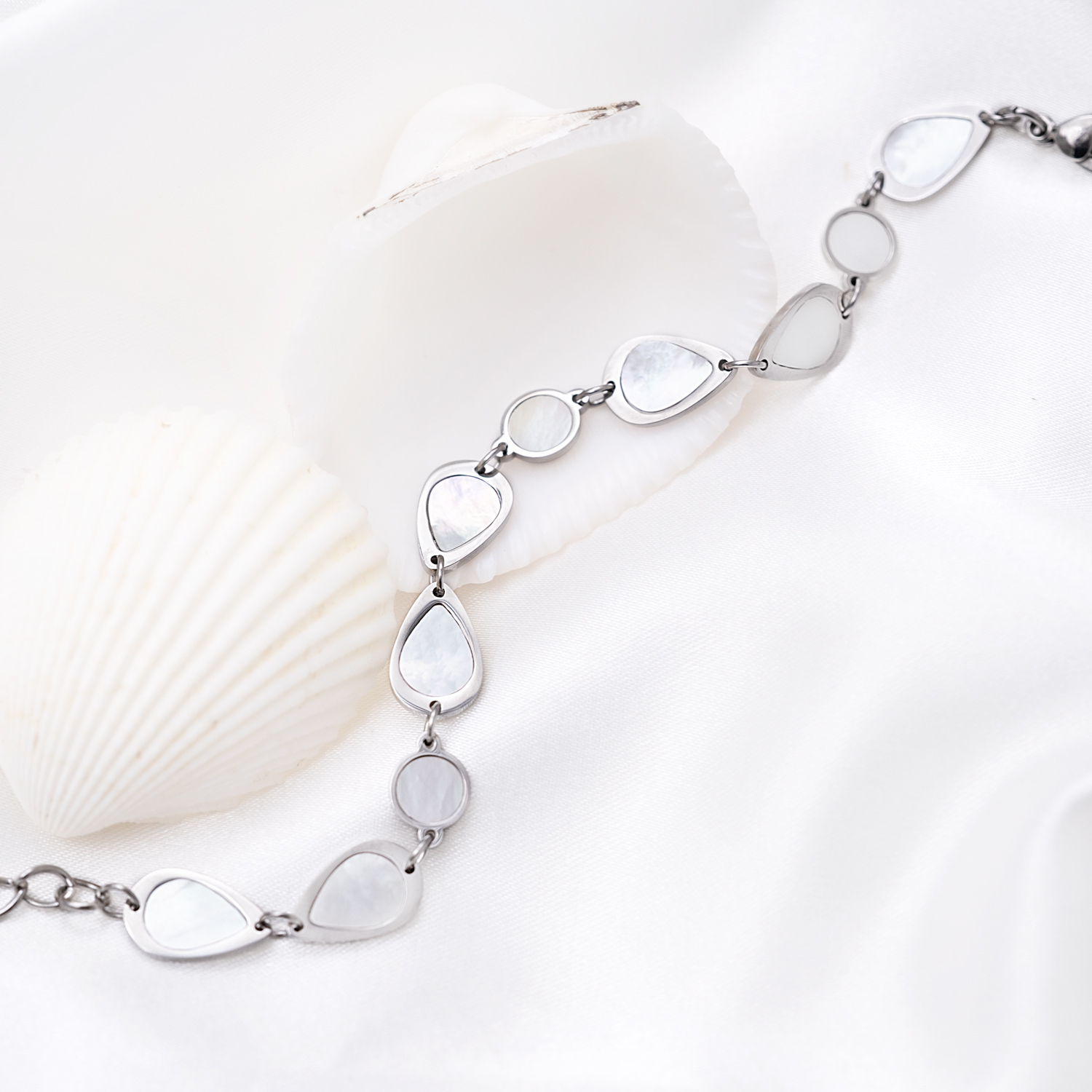Zilveren armband gevuld met parelmoer
