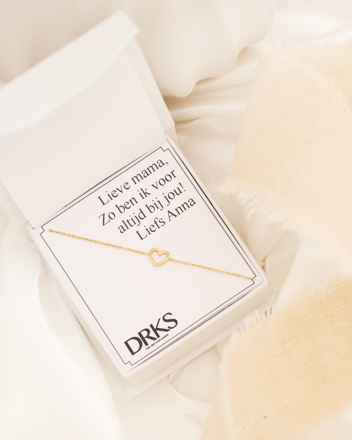 Minimal heart bracelet goldplated