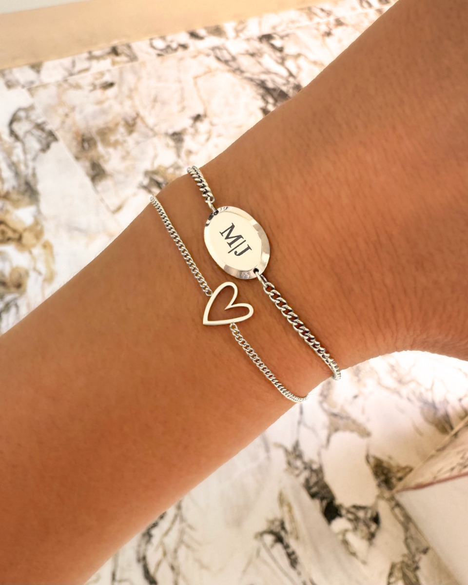 Zilveren armparty met gravering