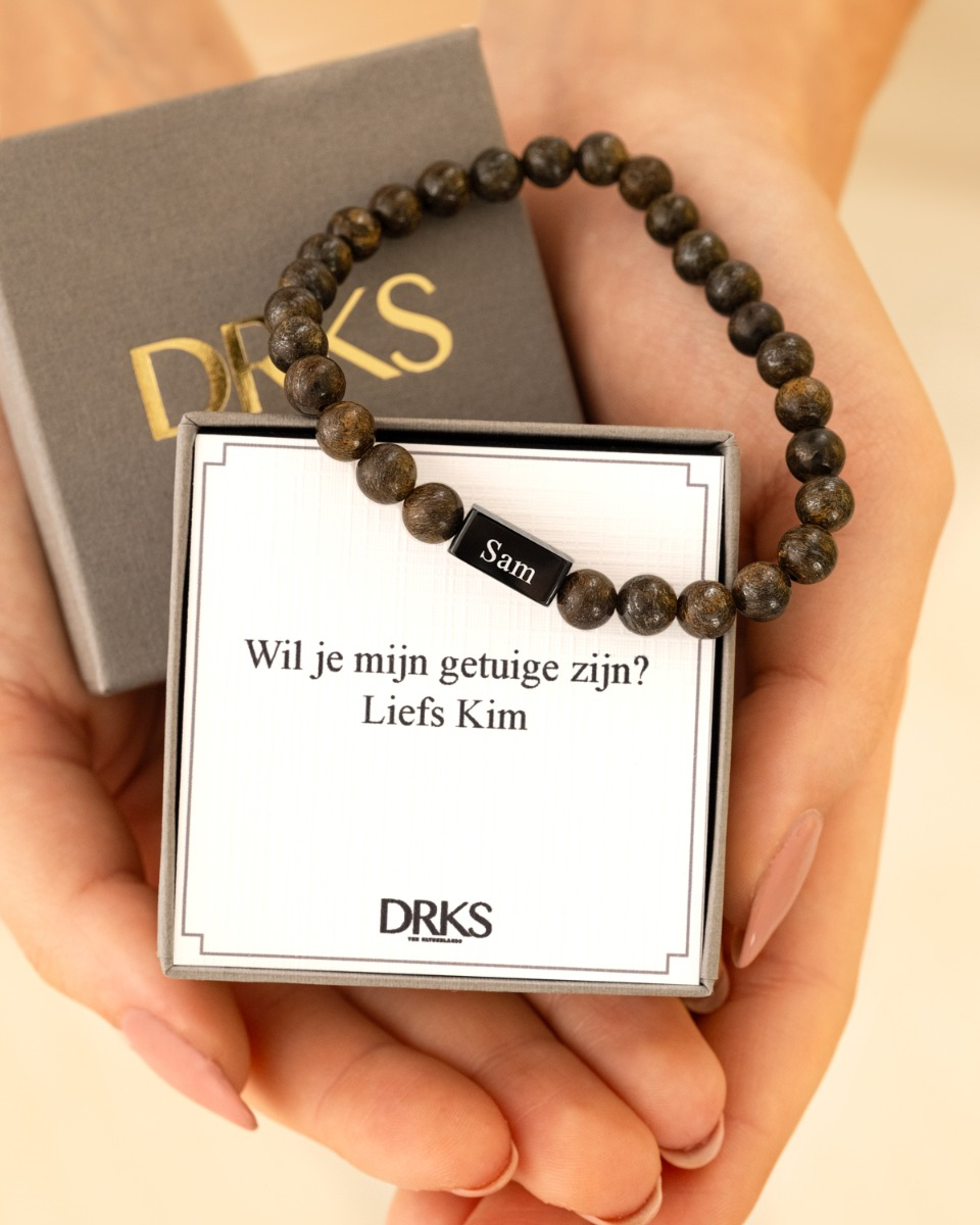 Bruine kralen armband voor hem als getuige cadeau