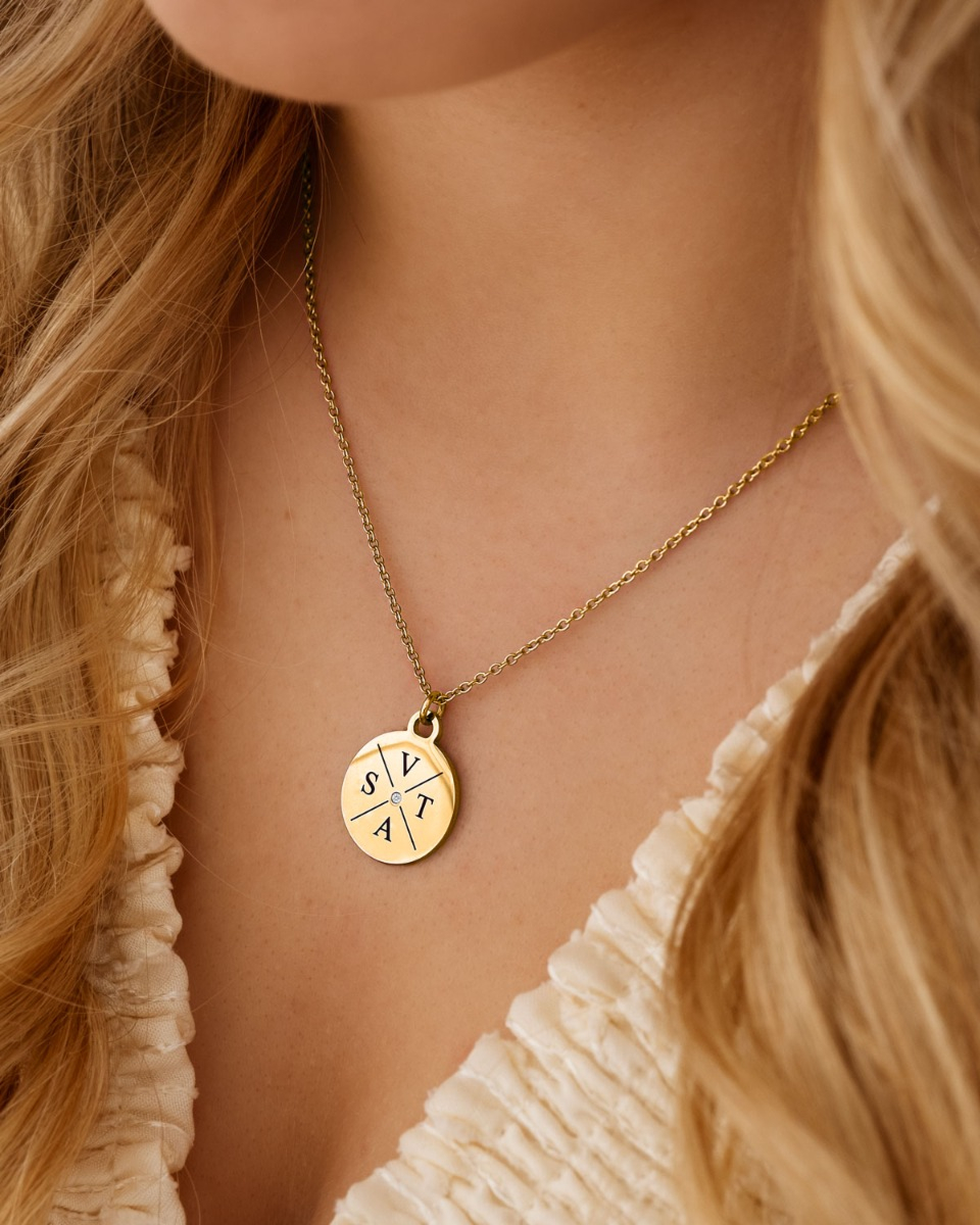 gouden ketting met 4 initialen