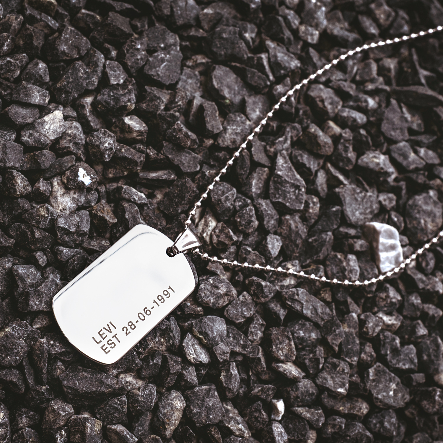 Dog tag ketting heren met naam en datum gegraveerd