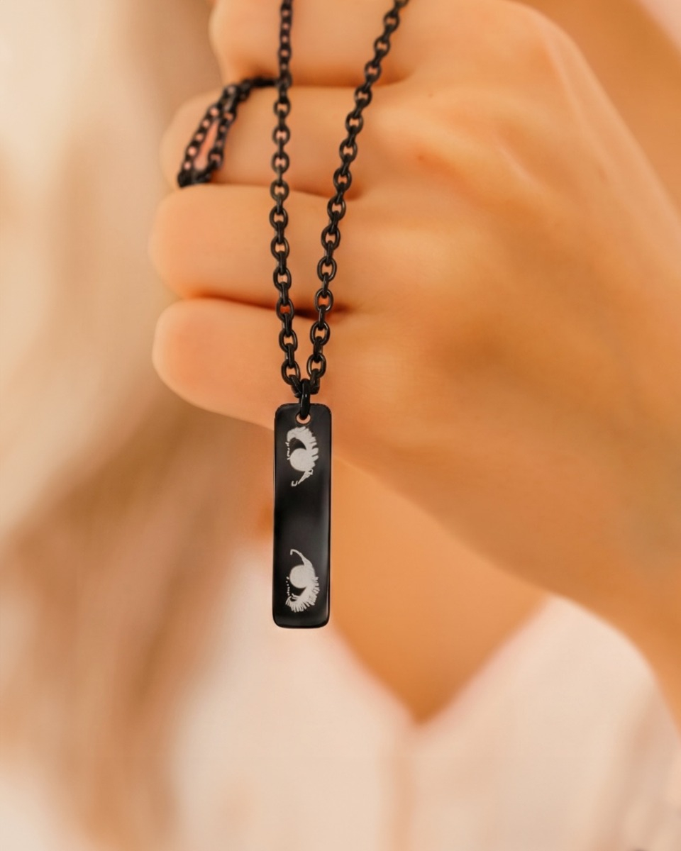 Zwarte mannen ketting met ogen