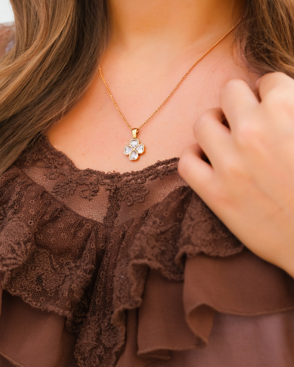 Lucky clover ketting goudkleurig