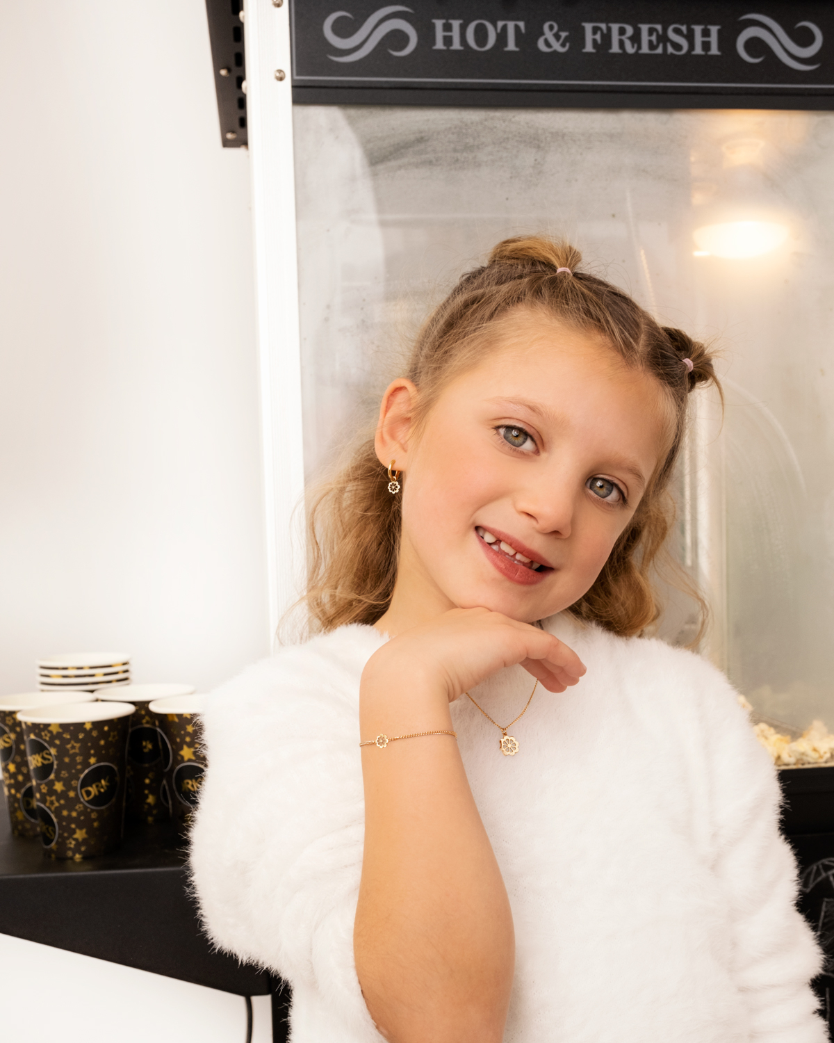 Gouden kinder sieraden met flower