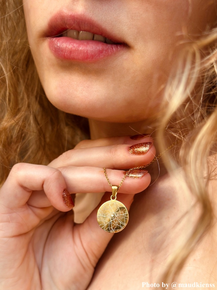 Where we met ketting goudkleurig