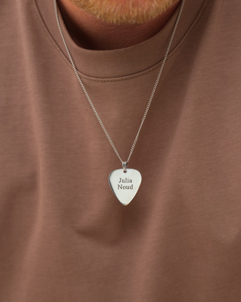 Zilveren heren ketting plectrum met gravering