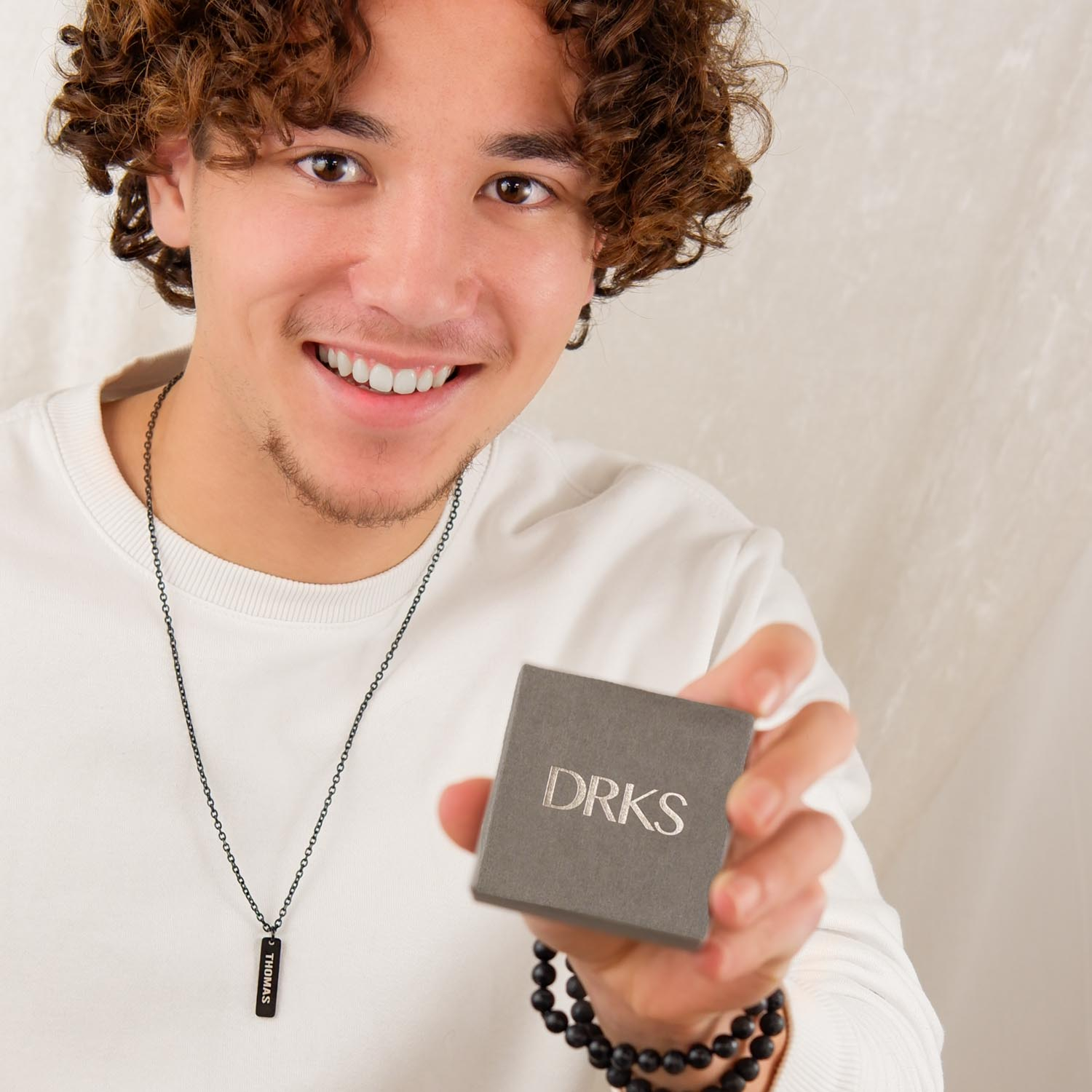 Stoere zwarte ketting voor hem om te dragen
