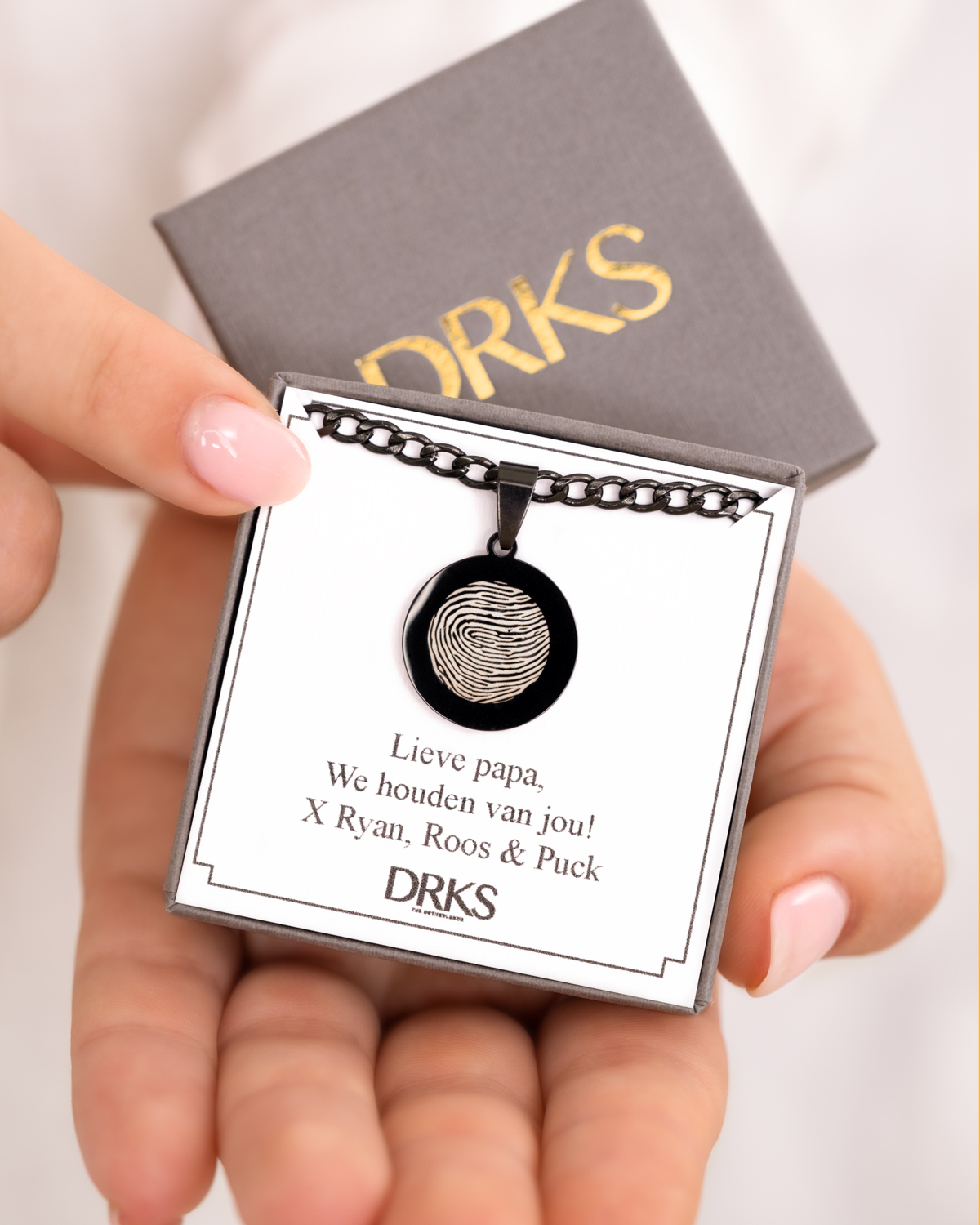 Heren ketting vingerafdruk in het zwart