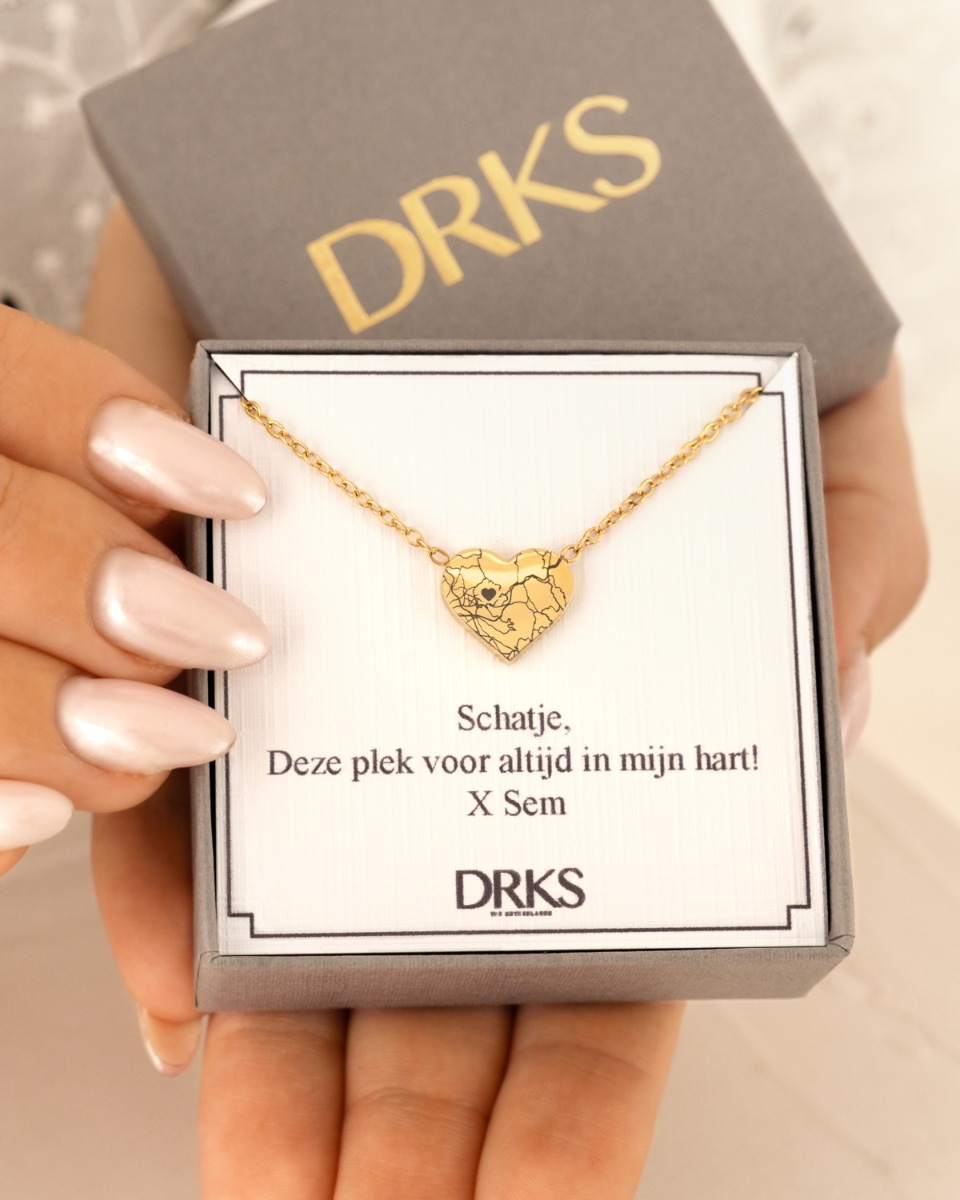 Gouden where we met ketting hartje in sieradendoosje