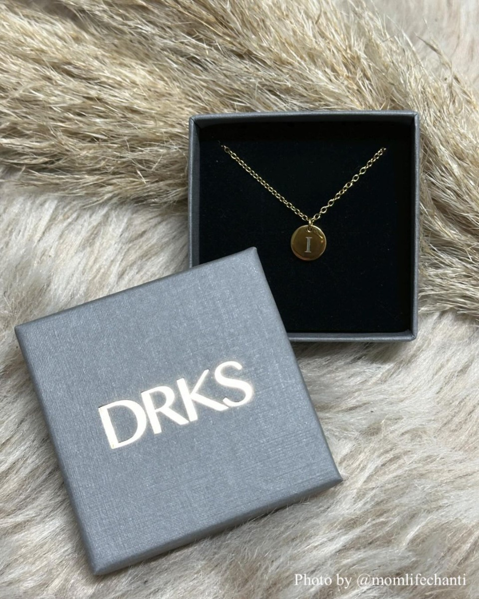 ketting met letter goudkleurig