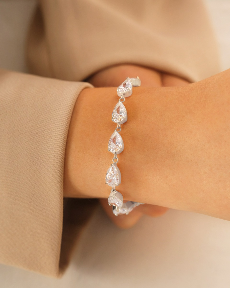 Exclusive armband met steentjes