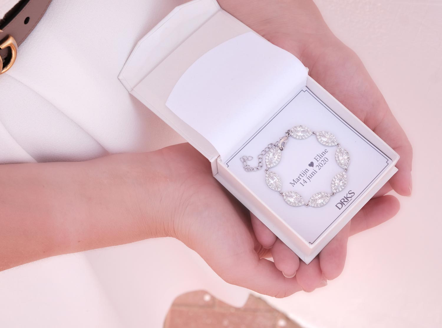 Bruids Armband Zilver in een sieradendoosje