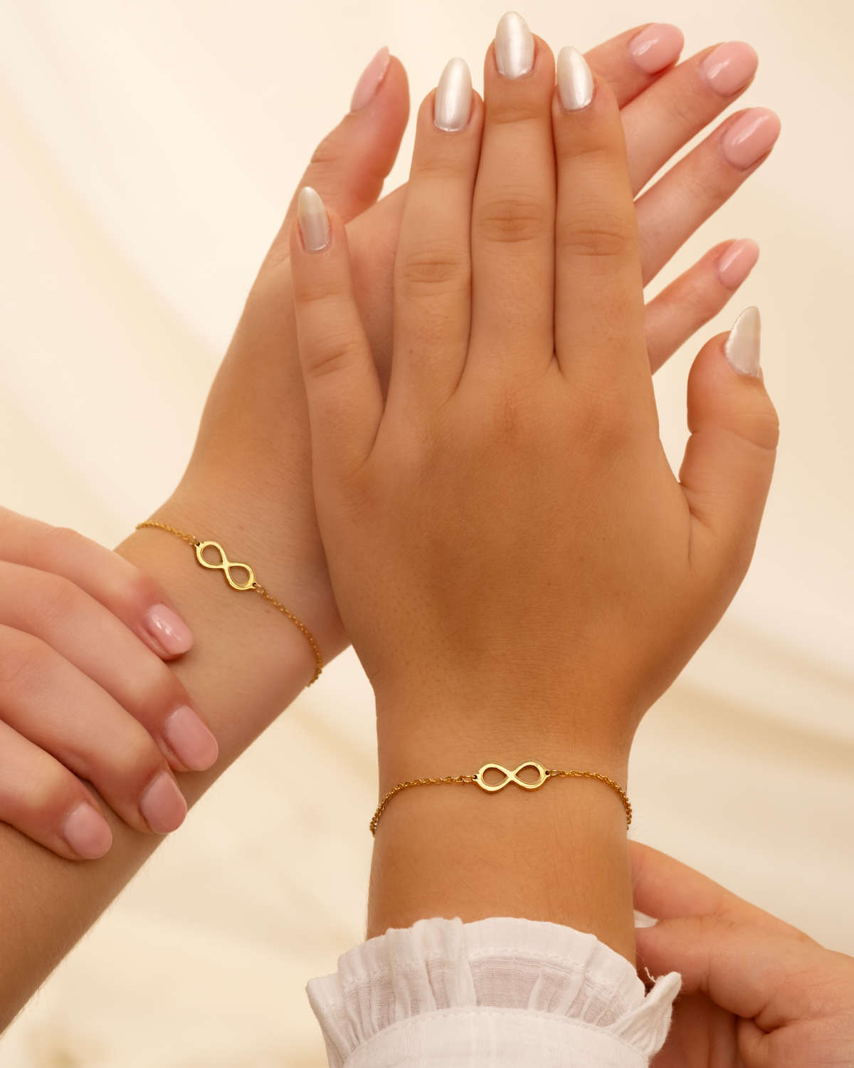 Infinity Armband Goud Kleurig