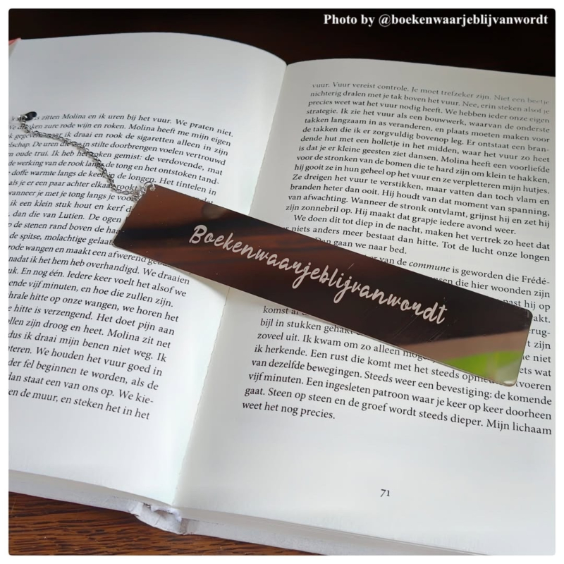 Zilveren boekenlegger van influencer