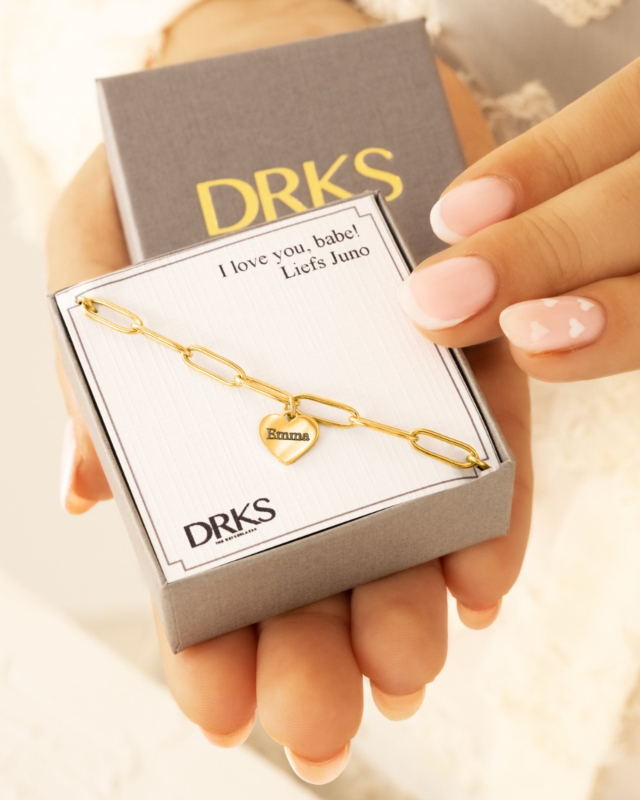 Hartjes ketting met jouw gravering goudkleurig