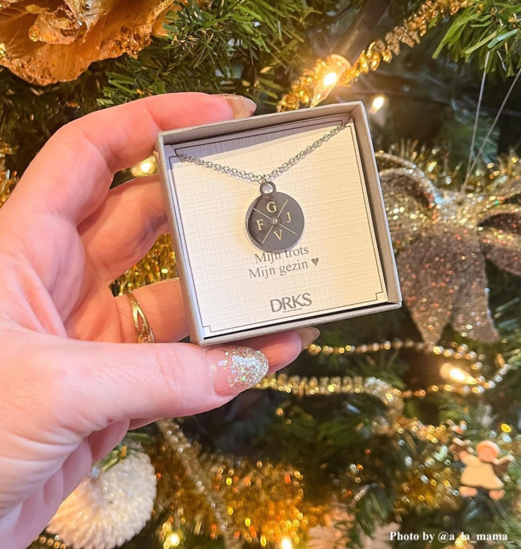 Ketting 4 initialen steentje