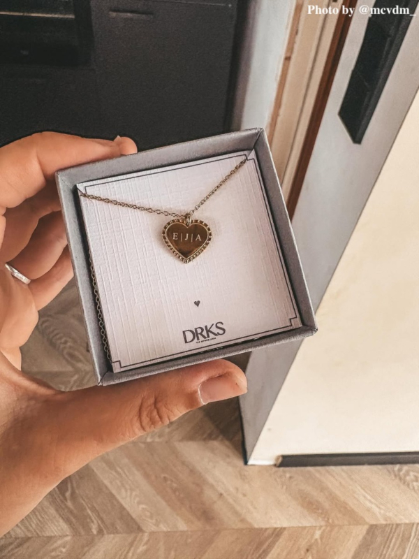 Graveerbaar hart ketting.