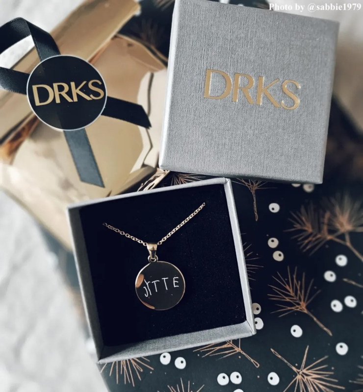 influencer ketting met handschrift van kindje Jitte ziverkleurig