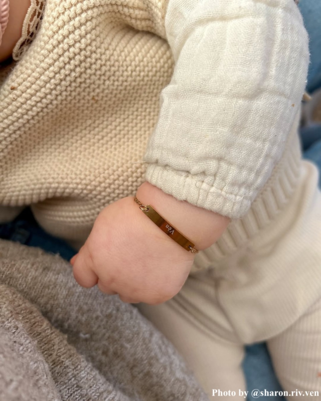 Baby Armband met Naam Goud Kleurig