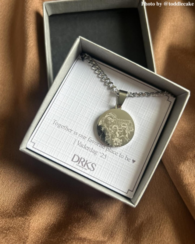 Zilveren foto ketting.