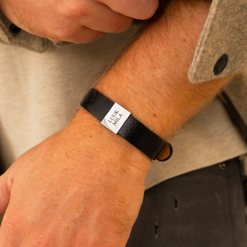 Armband voor heren met initialen