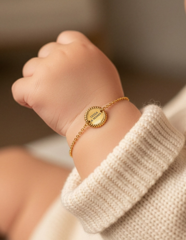 Goud armbandje voor baby