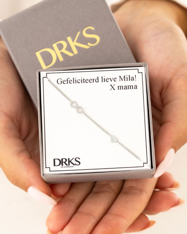 zilveren armband met persoonlijke tekst voor kind